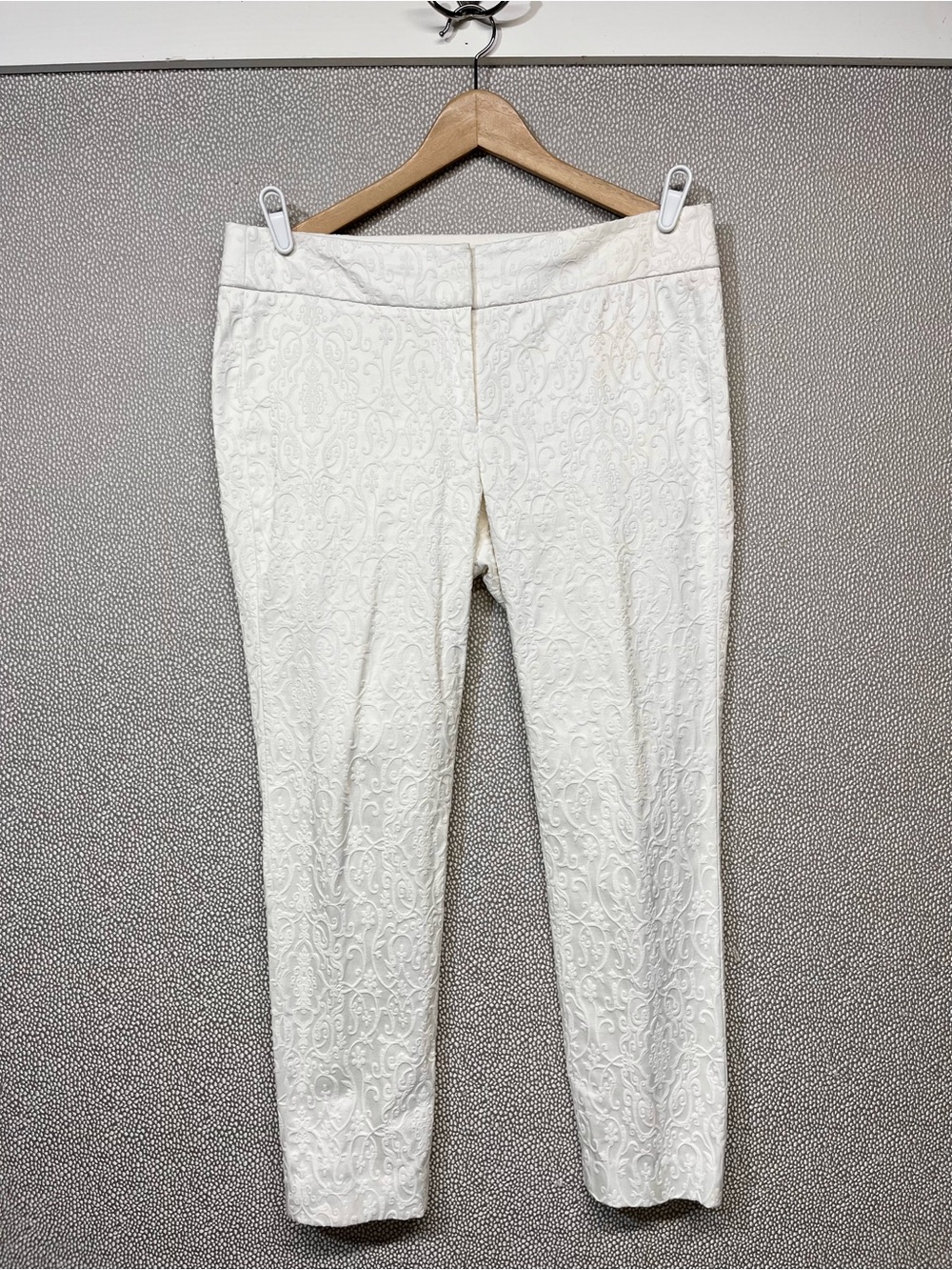 8 Ann Taylor Loft Marissa Skinny Off-White White Embossed Slim Leg Pants